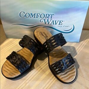 Easy Street Comfort Wave Women's Black Sandals